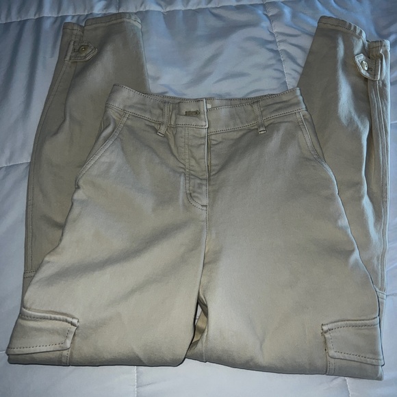 Aritzia Cargo Pants - Picture 4 of 6